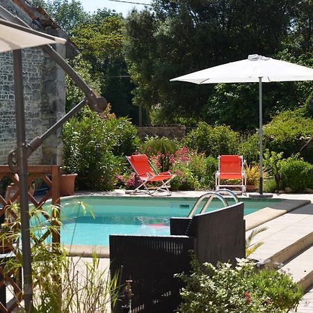 La Closerie Bed & Breakfast Nercillac Exterior foto